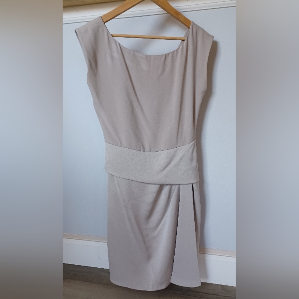 Diane Von Furstenberg dress, size 4 in gray/silver